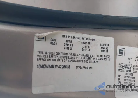 2000 Buick Park Avenue from USA, damaged, VIN 1G4CW54K1Y4296618